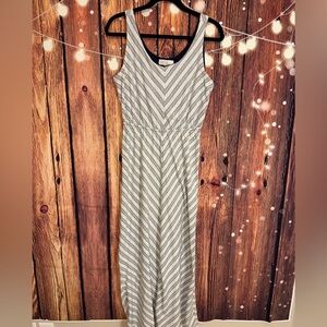 Olive & Oak Gray and White Striped Maxi Dress